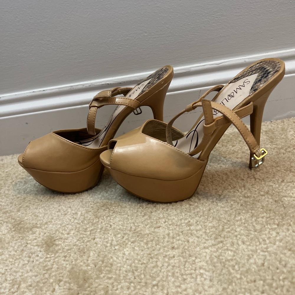 Open Toe Heels - Picture 4 of 6